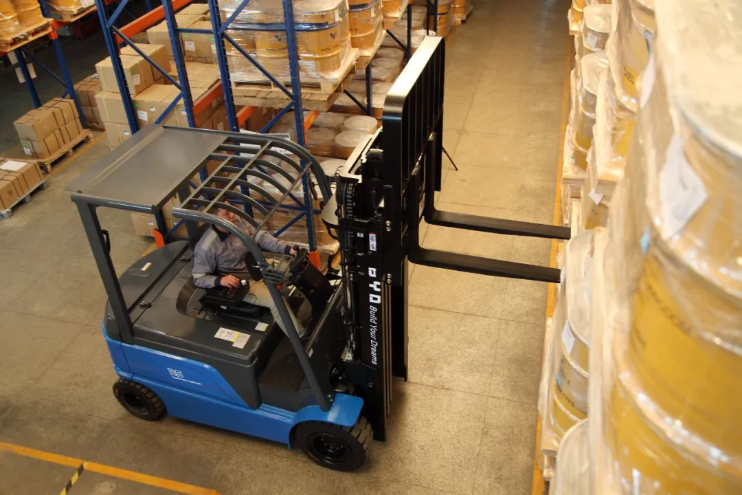 全領(lǐng)域，盡縱橫！“多元搬運宇宙中”的比亞迪叉車