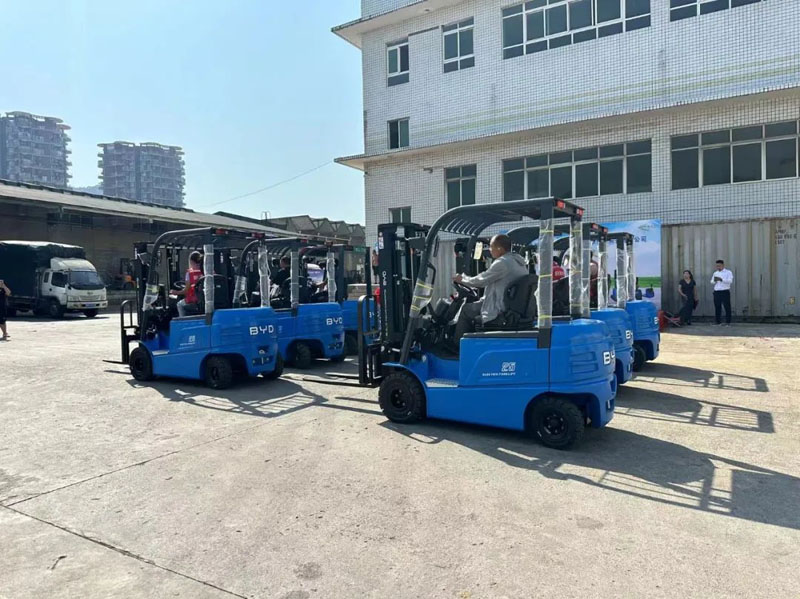 世恒交車 | 糧油企業(yè)煥新動(dòng)力,共筑低碳環(huán)保新未來 世恒交車 | 糧油企業(yè)煥新動(dòng)力,共筑低碳環(huán)保新未來